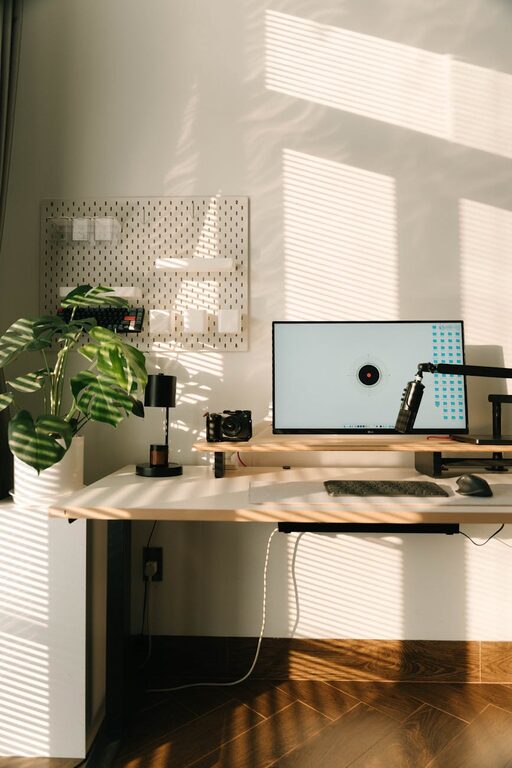 Cómo organizar un espacio de trabajo en casa para mejorar la productividad